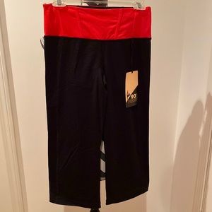 NWT 90 Degree by Reflex Flared Leg Capris